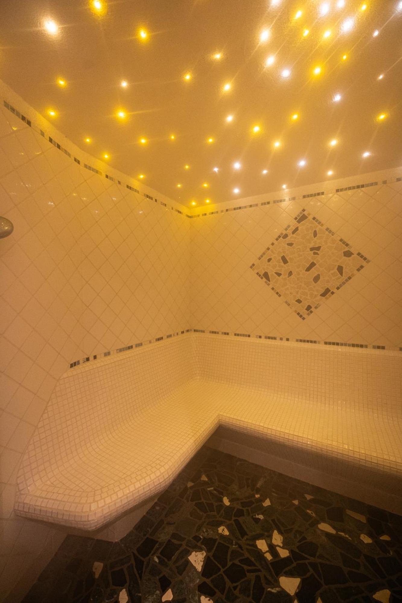 Hotel Engel Канацеи Экстерьер фото